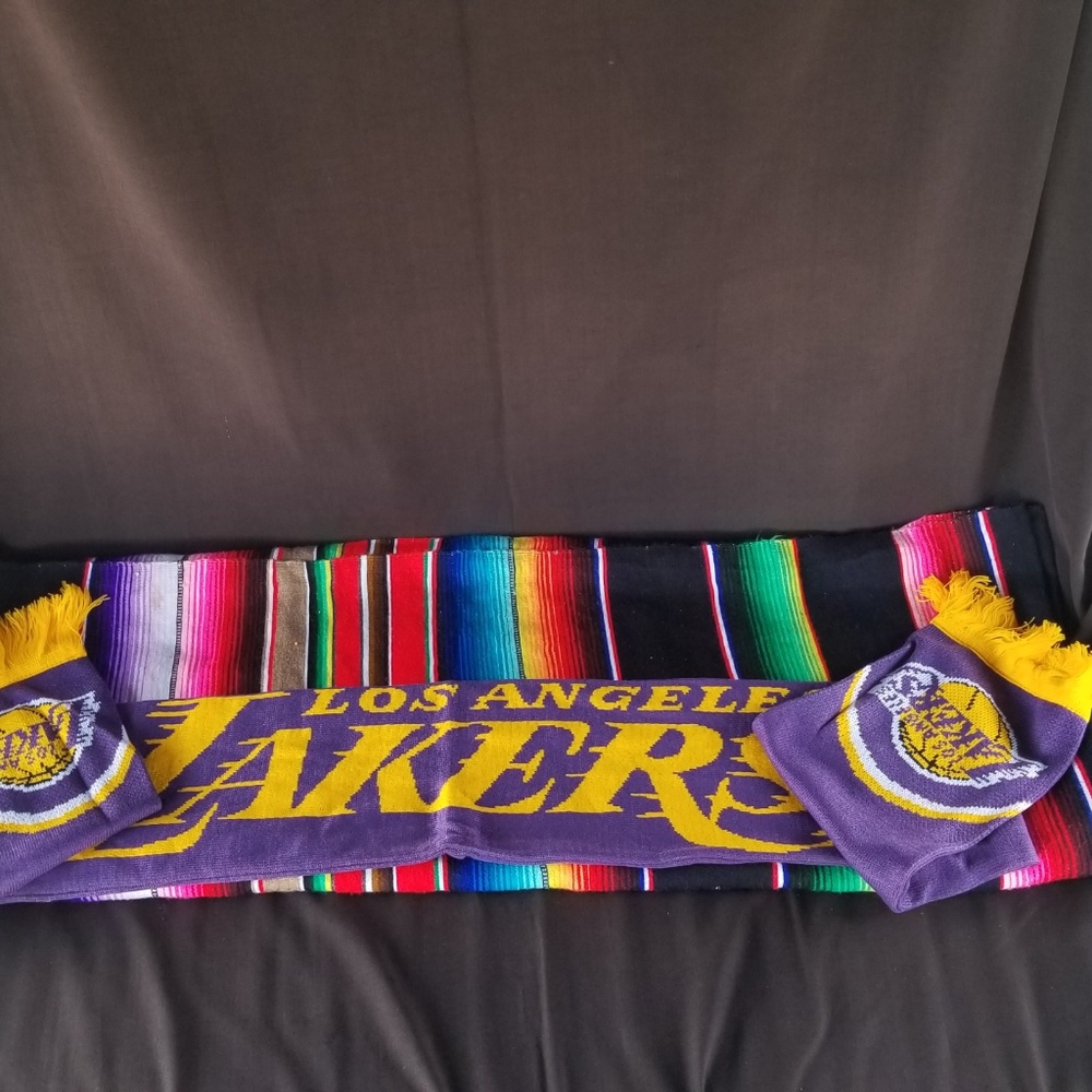 Brand New Lakers Scarf